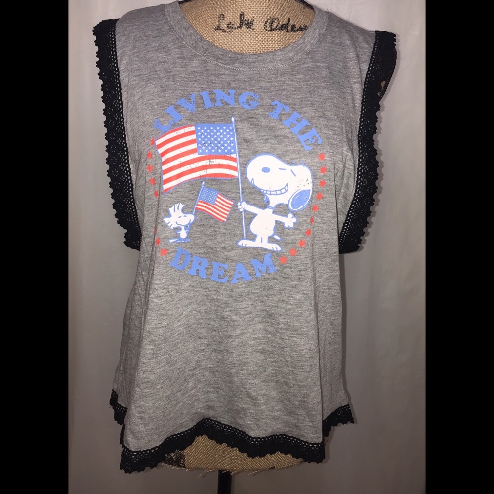 Peanuts sleeveless